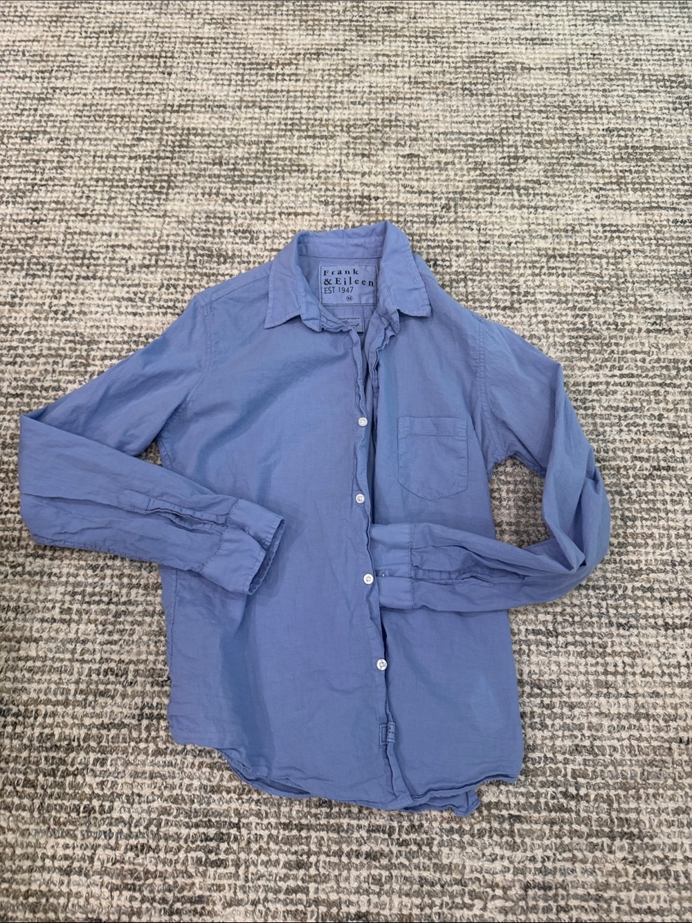 Frank & Eileen women’s Blue Cotton Button-Up Shirt
